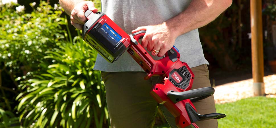 Toro 40v deals hedge trimmer